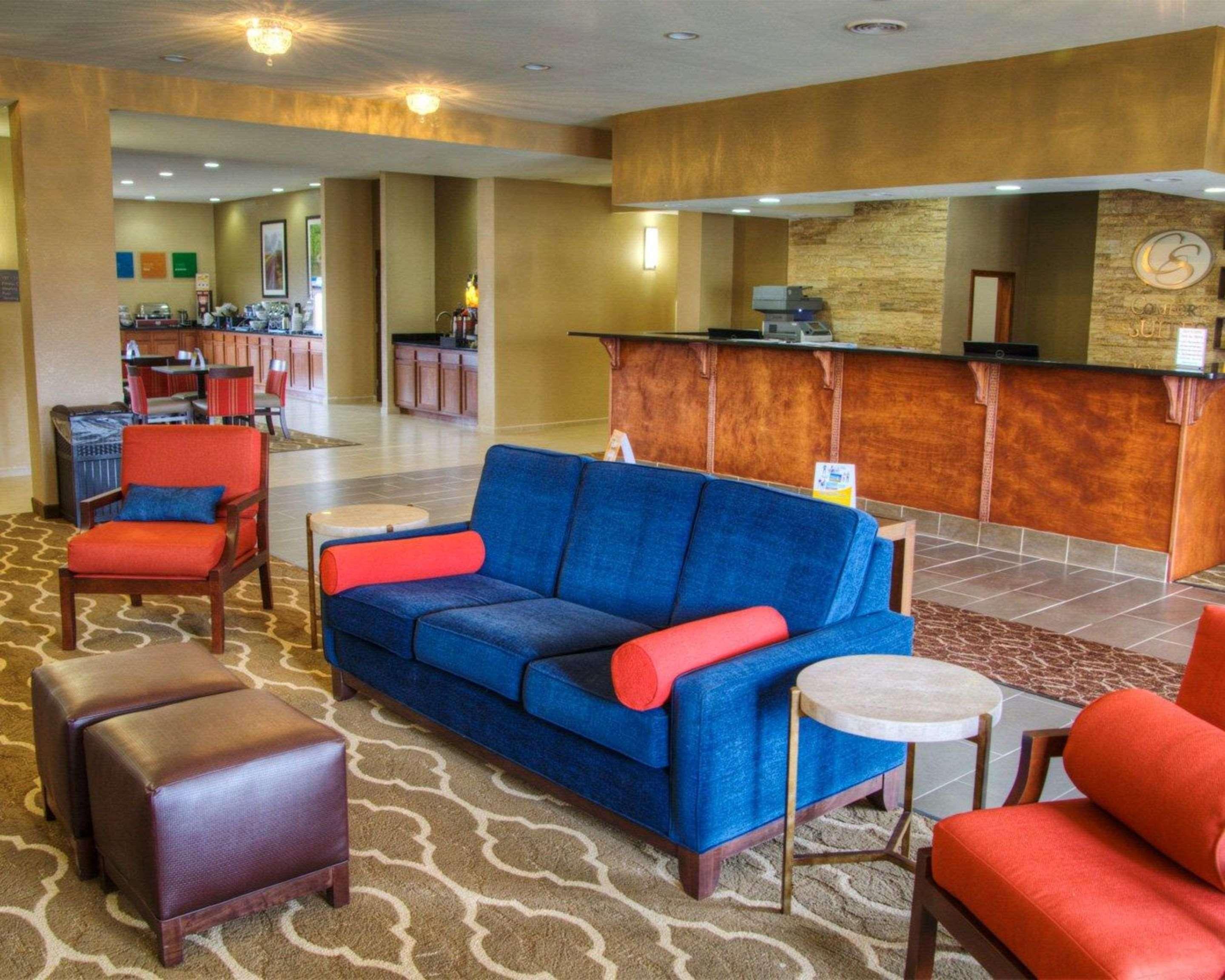 Comfort Suites Plymouth Near Us-30 Exterior foto