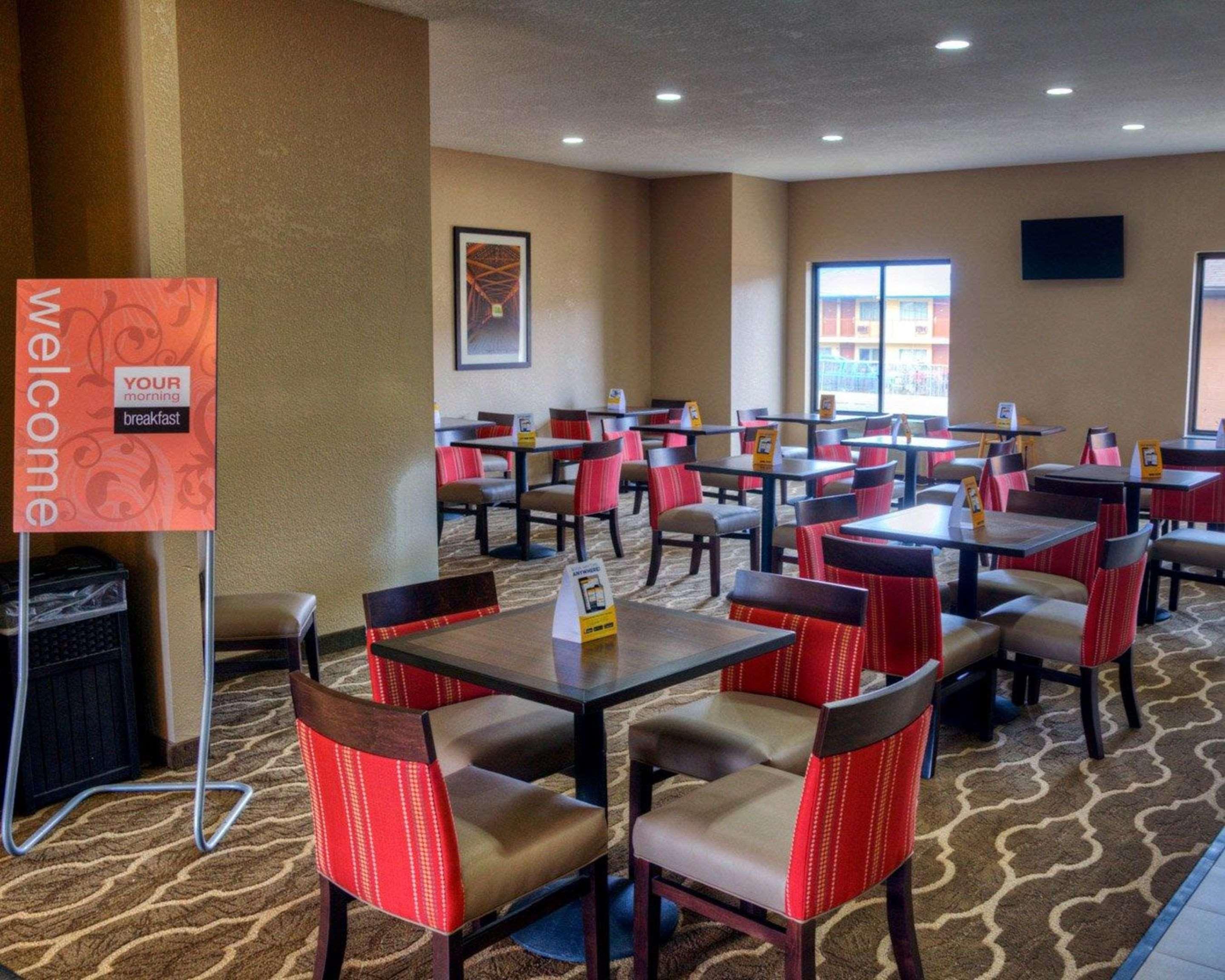 Comfort Suites Plymouth Near Us-30 Exterior foto